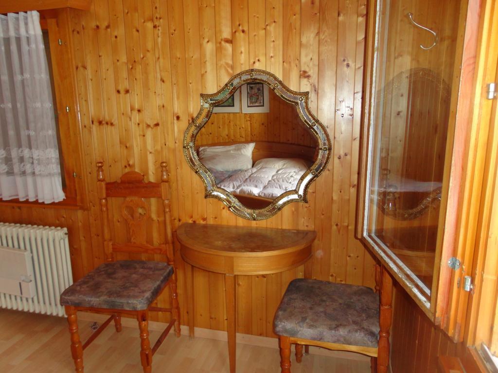 Chalet Sven & Marc Graechen, Niedergraechen Vallis Sankt Niklaus Phòng bức ảnh
